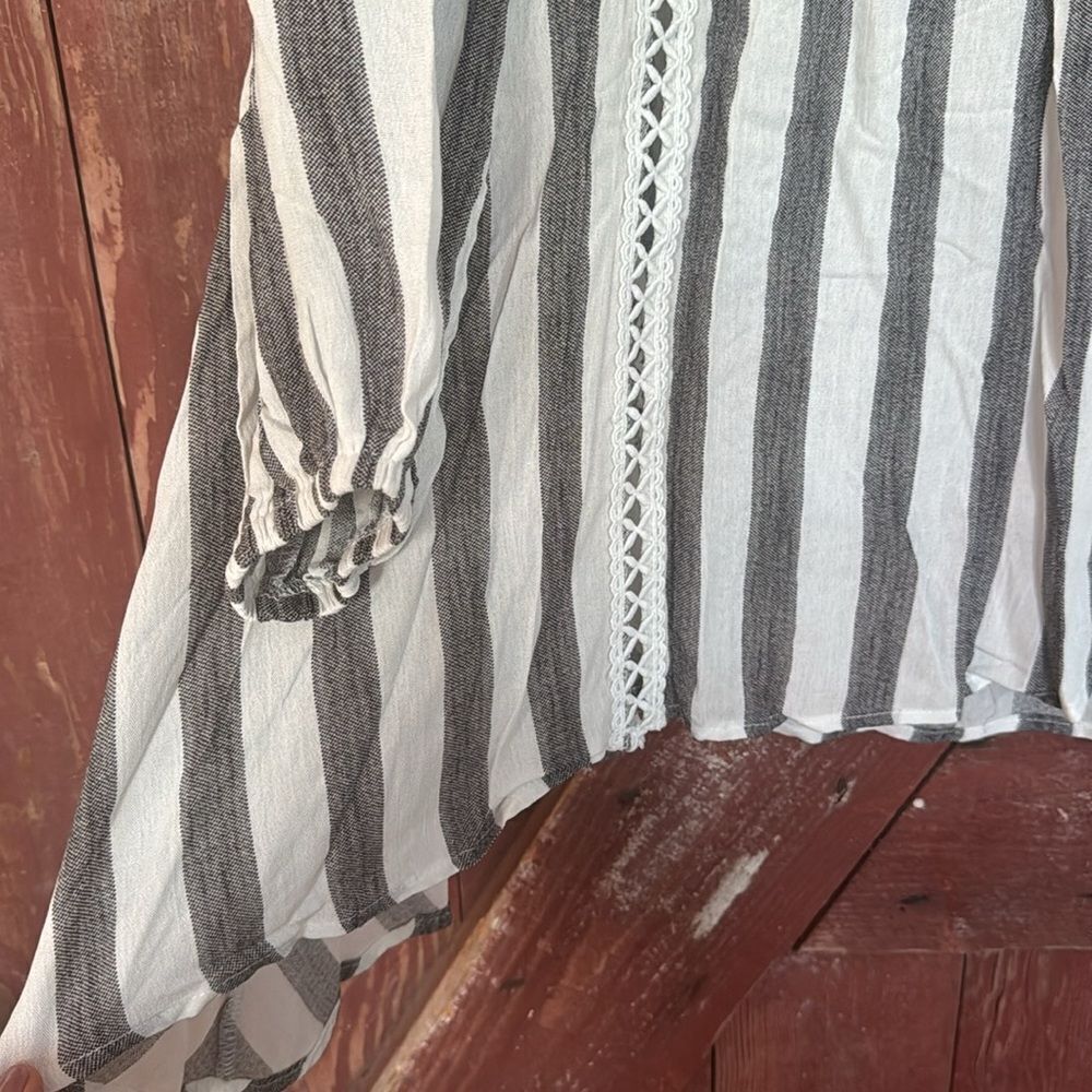 ANDTHEWHY black/white stripe open lace accent bishop sleeve flowy boho top. NWT. - Picture 8 of 13